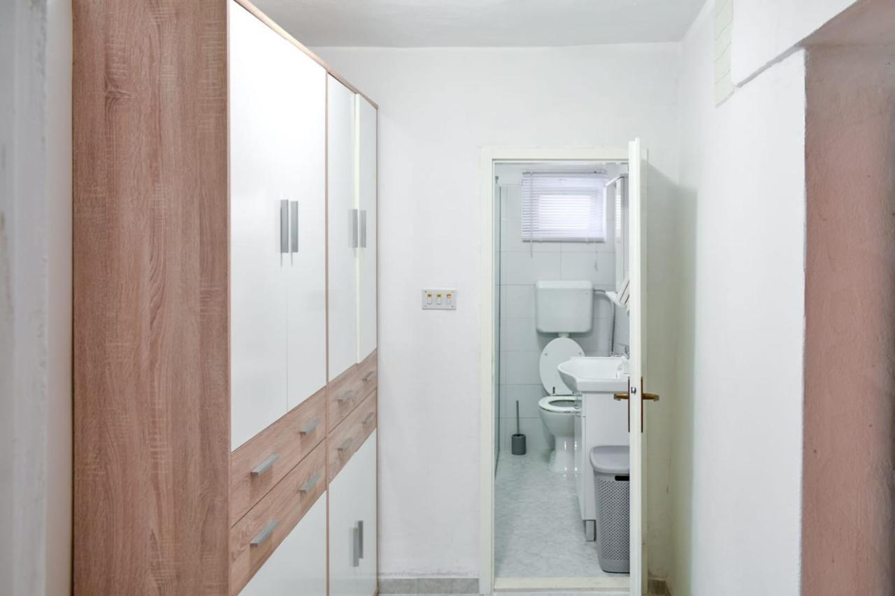 Apartman Karmen Kaštela エクステリア 写真