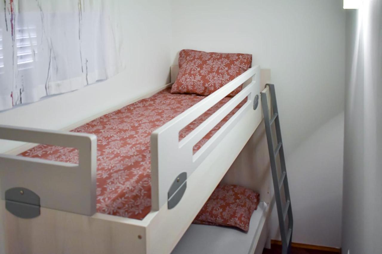 Apartman Karmen Kaštela エクステリア 写真